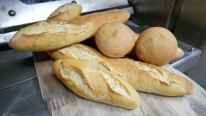 Pan blanco de panadería en Sanxenxo